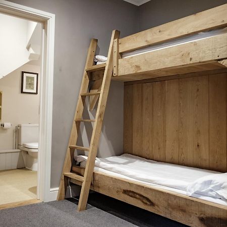 The Bull Hotel Брайдпорт Екстериор снимка