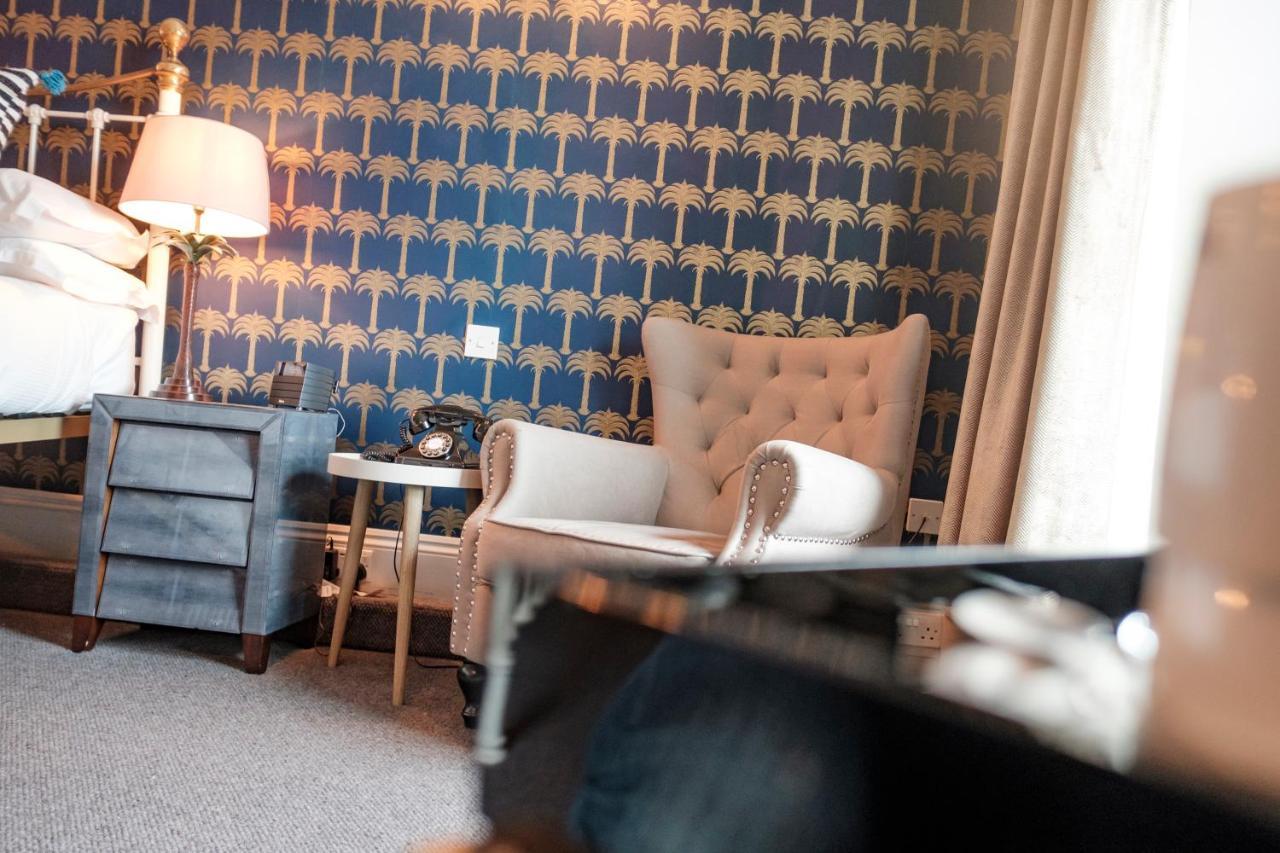 The Bull Hotel Брайдпорт Екстериор снимка
