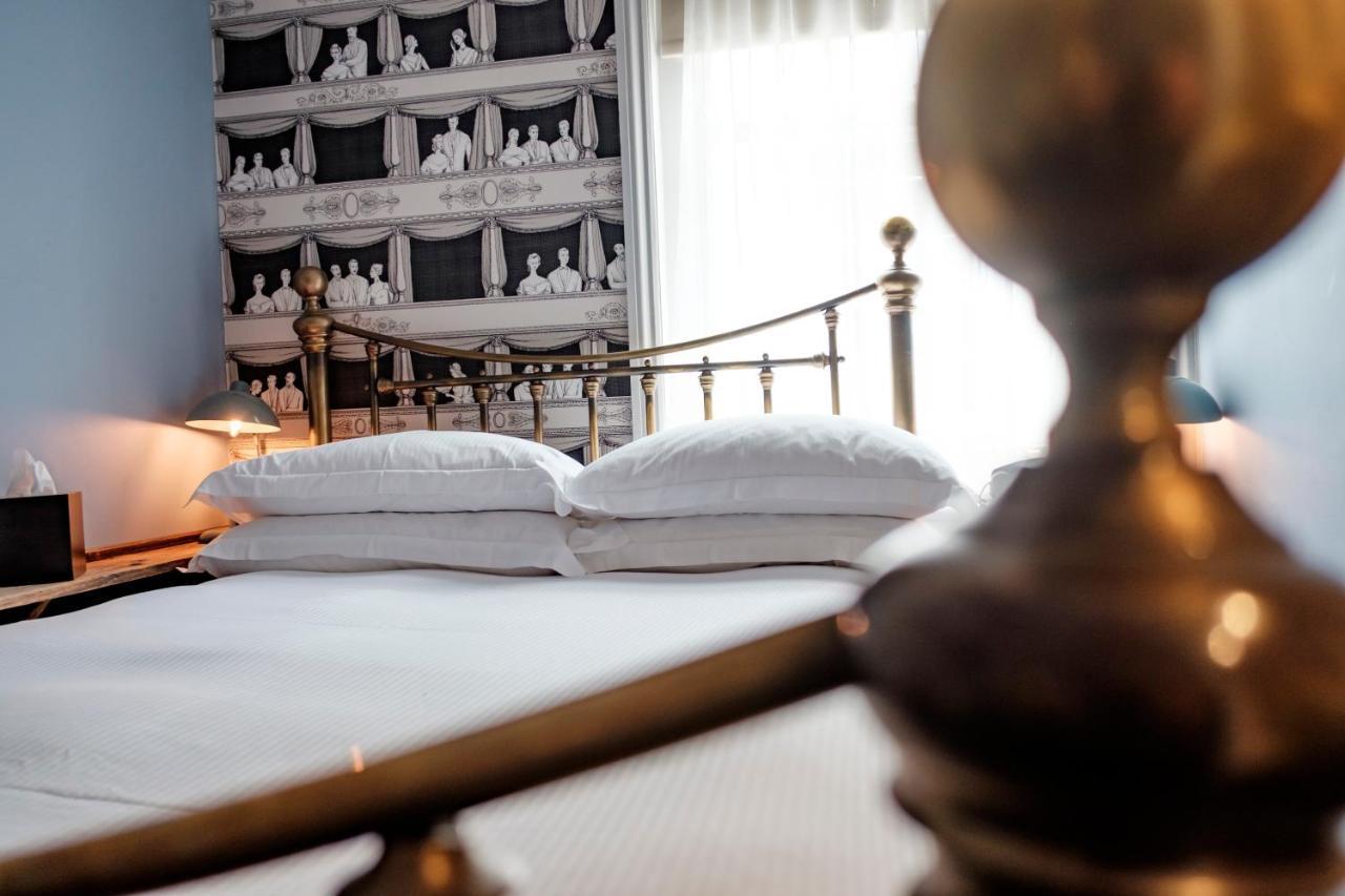 The Bull Hotel Брайдпорт Екстериор снимка