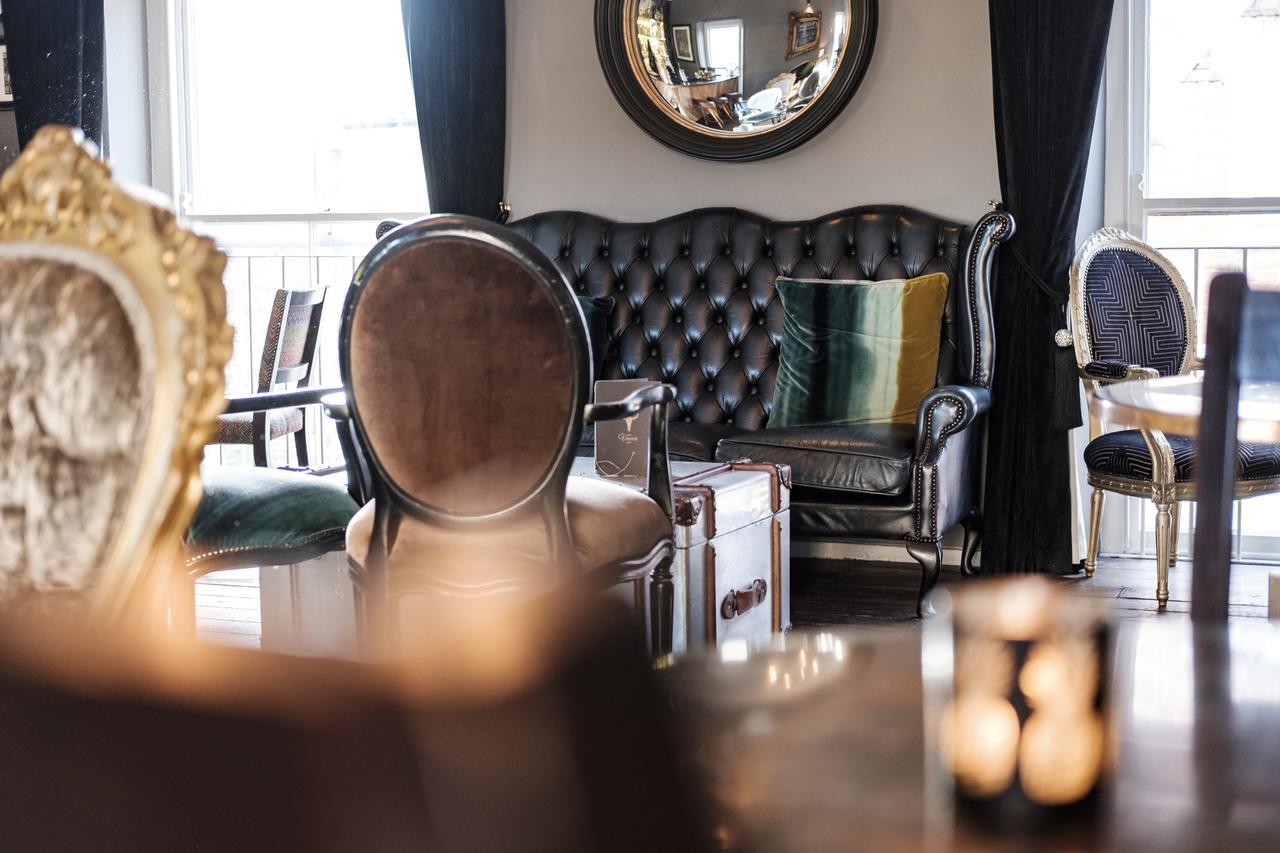 The Bull Hotel Брайдпорт Екстериор снимка